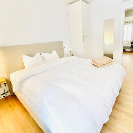 Hotel Apartment With 2-En Suite Bedrooms Palma de Mallorca Bagian luar foto