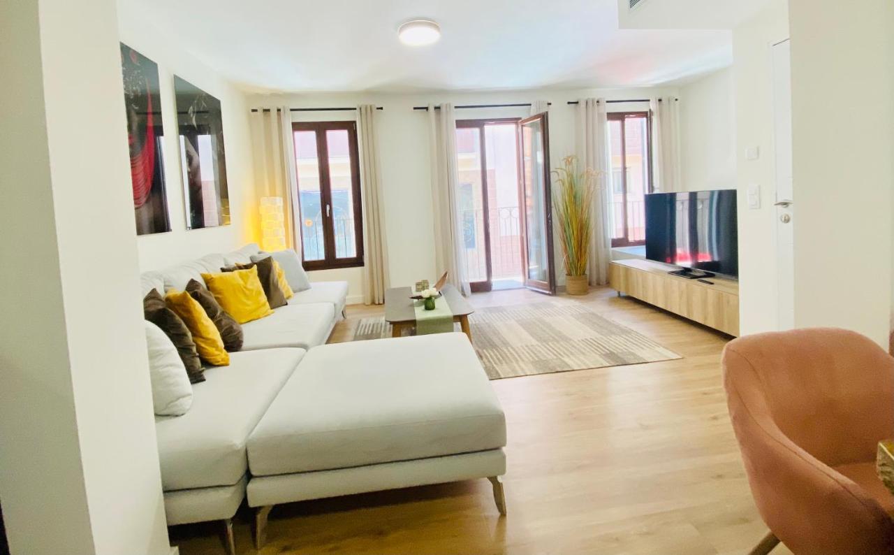 Hotel Apartment With 2-En Suite Bedrooms Palma de Mallorca Bagian luar foto